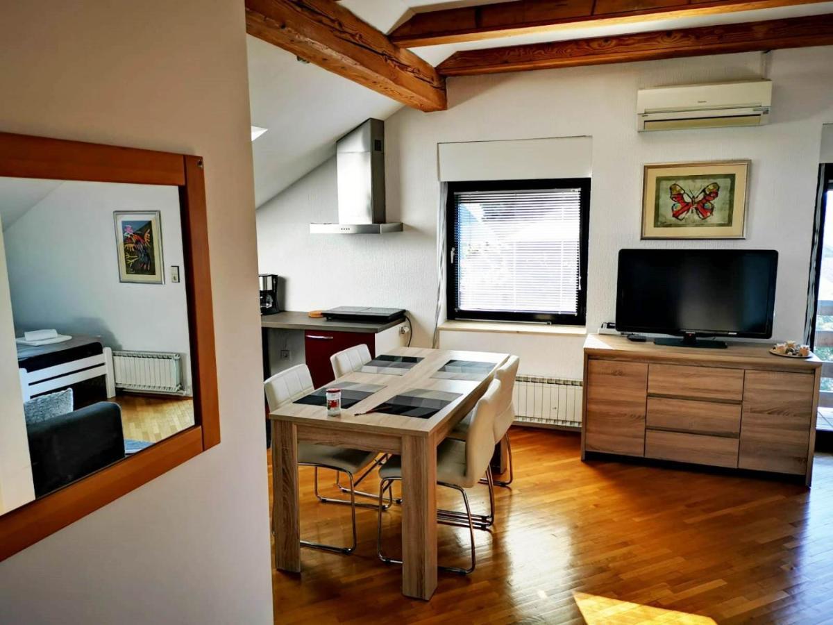 Ela'S Apartment Komenda Ngoại thất bức ảnh