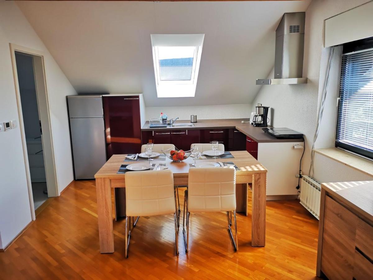 Ela'S Apartment Komenda Ngoại thất bức ảnh